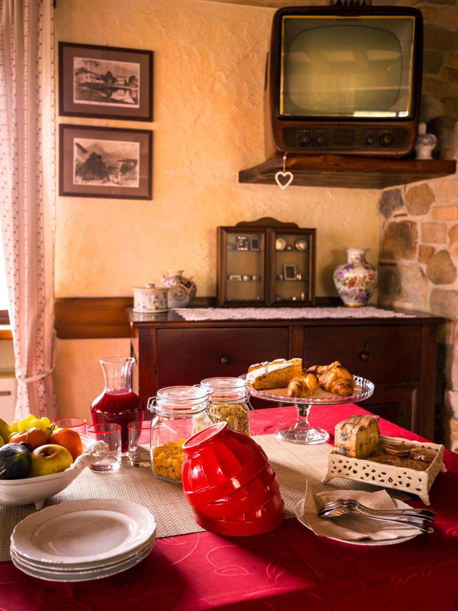 B&B La Vittoria Кроне Экстерьер фото